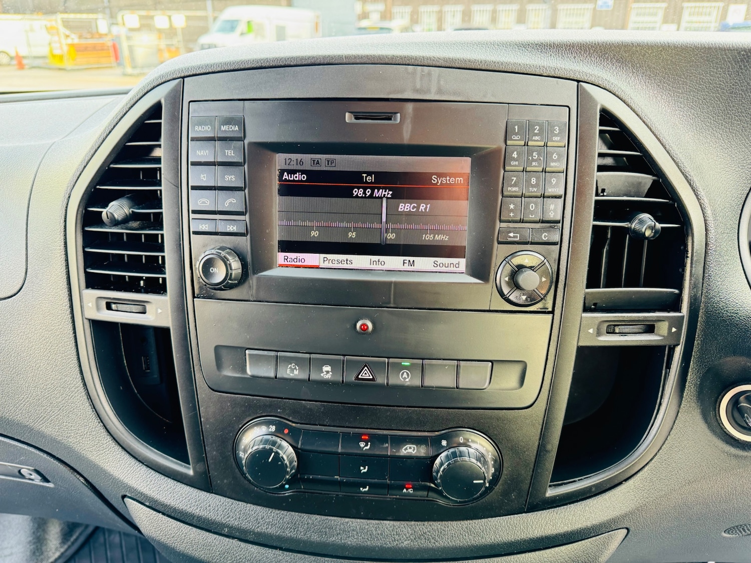 Used Mercedes-Benz Vito 2018 for sale - 77198582: Photo 15