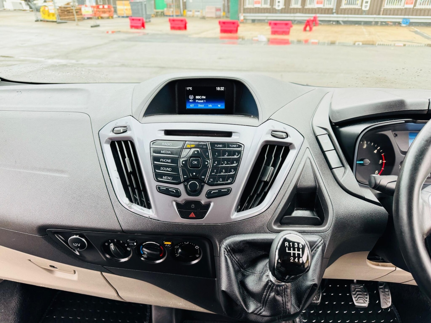 Used Ford Transit Custom 2017 for sale - 76423381: Photo 19