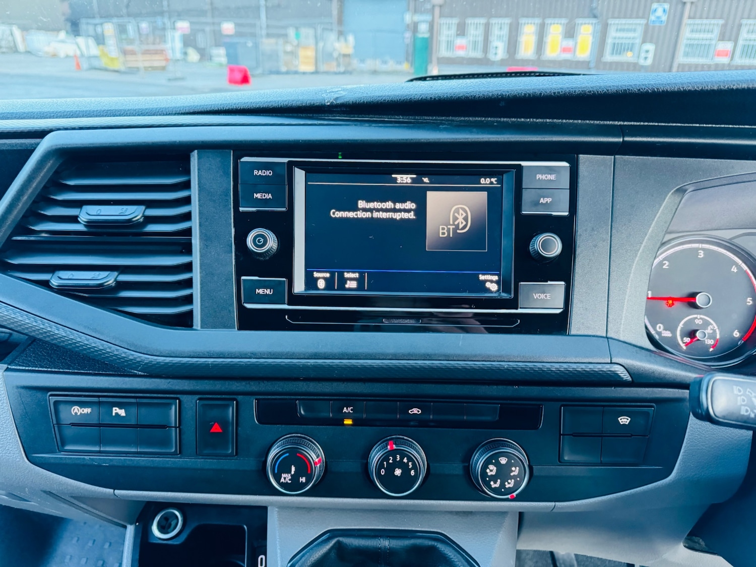 Used Volkswagen Transporter 2020 for sale - 77162114: Photo 15