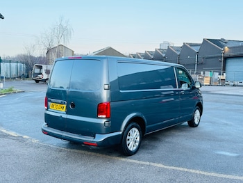 Used Volkswagen Transporter 2020 for sale - 77162114: Photo