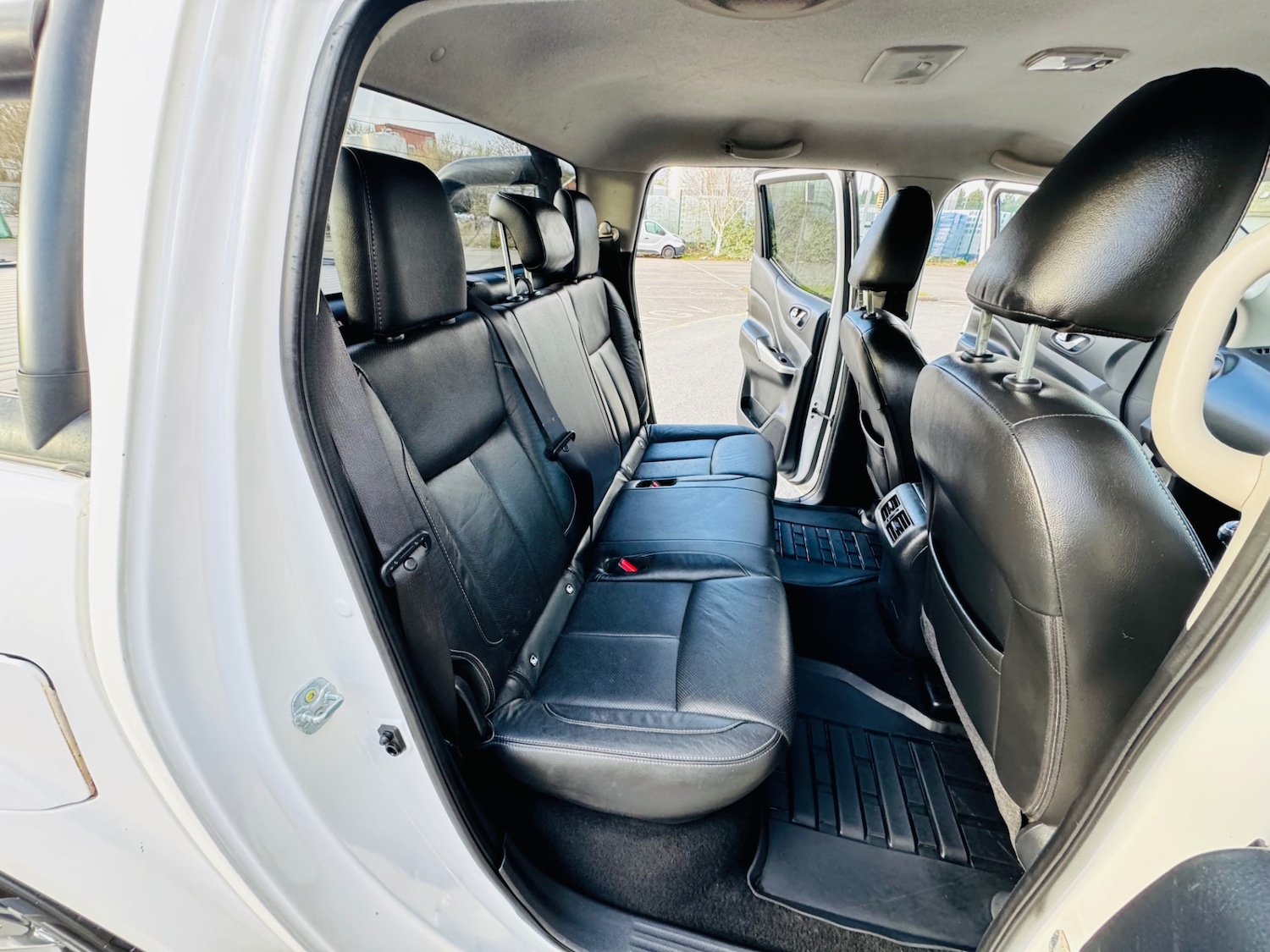 Used Nissan Navara 2018 for sale - 78069617: Photo 16