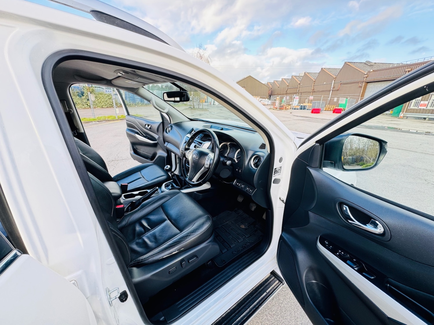 Used Nissan Navara 2018 for sale - 78069617: Photo 17