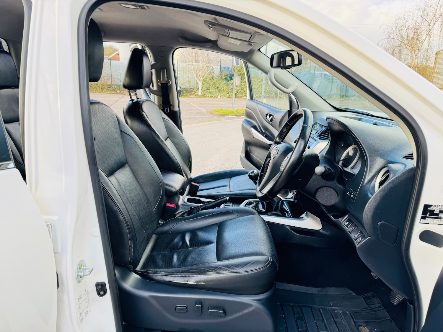 Used Nissan Navara 2018 for sale - 78069617: Photo 18