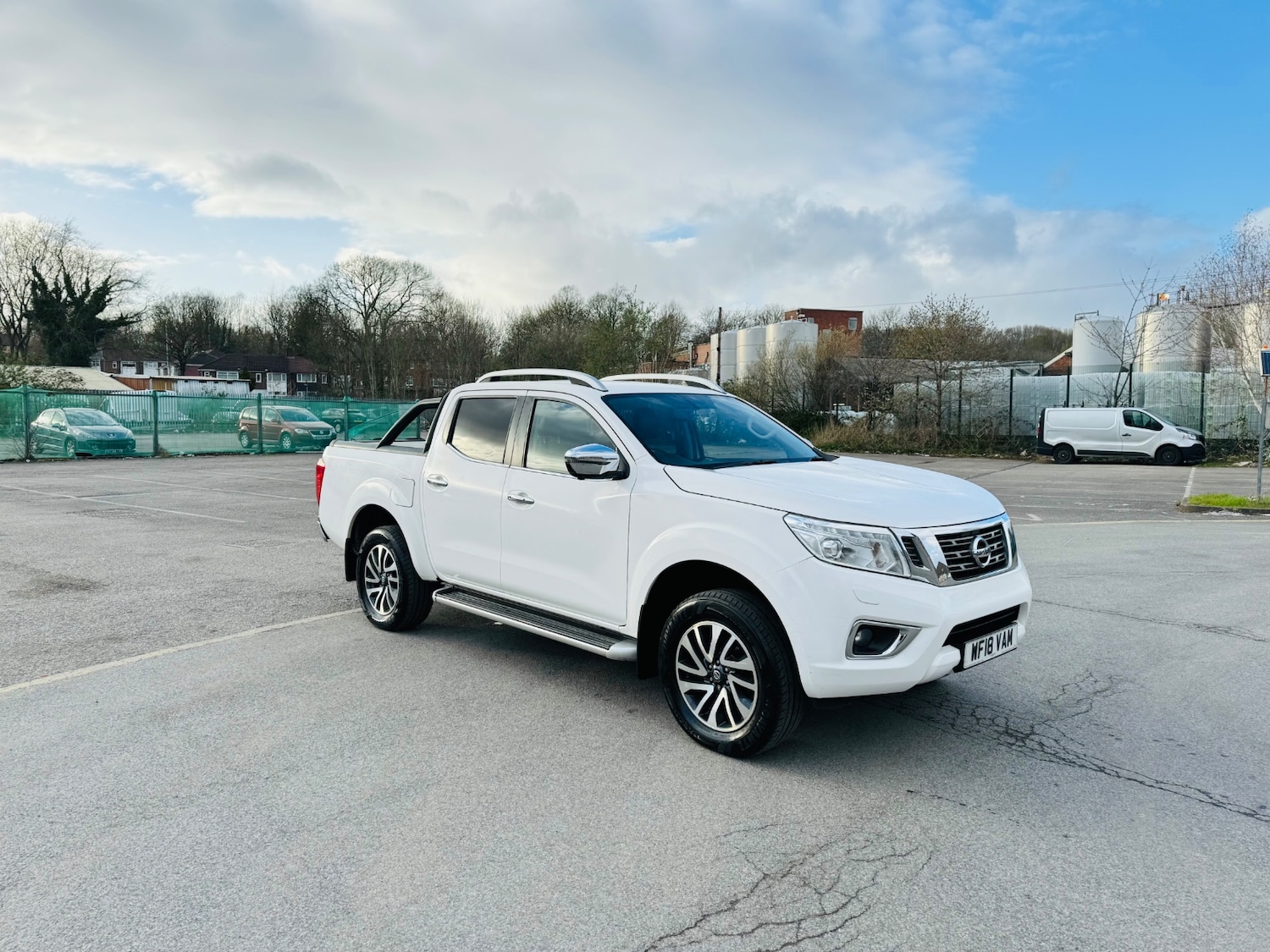 Used Nissan Navara 2018 for sale - 78069617: Photo 2