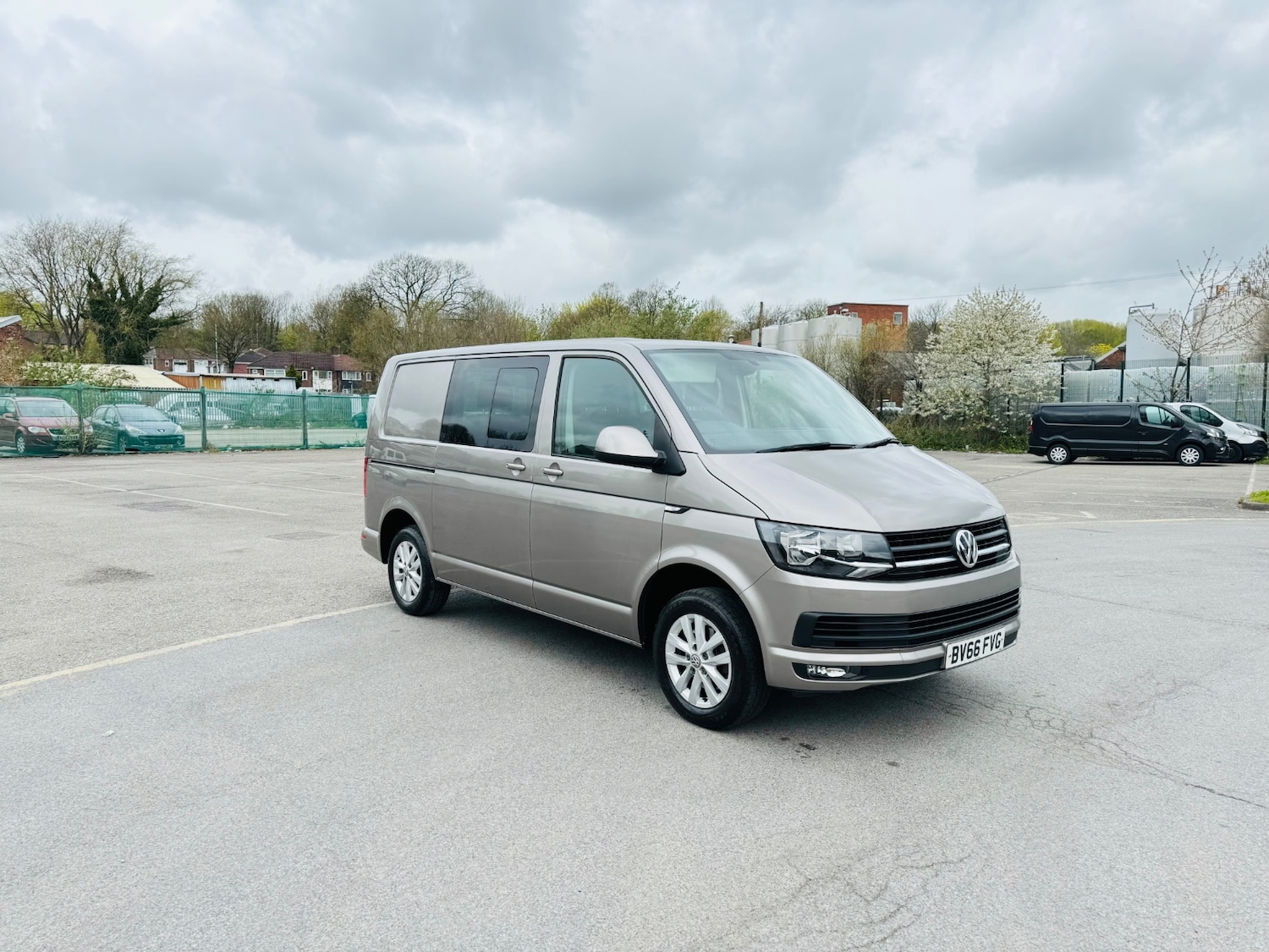 Used Volkswagen Transporter 2016 for sale - 78201339: Photo 2