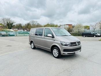 Used Volkswagen Transporter 2016 for sale - 78201339: Photo