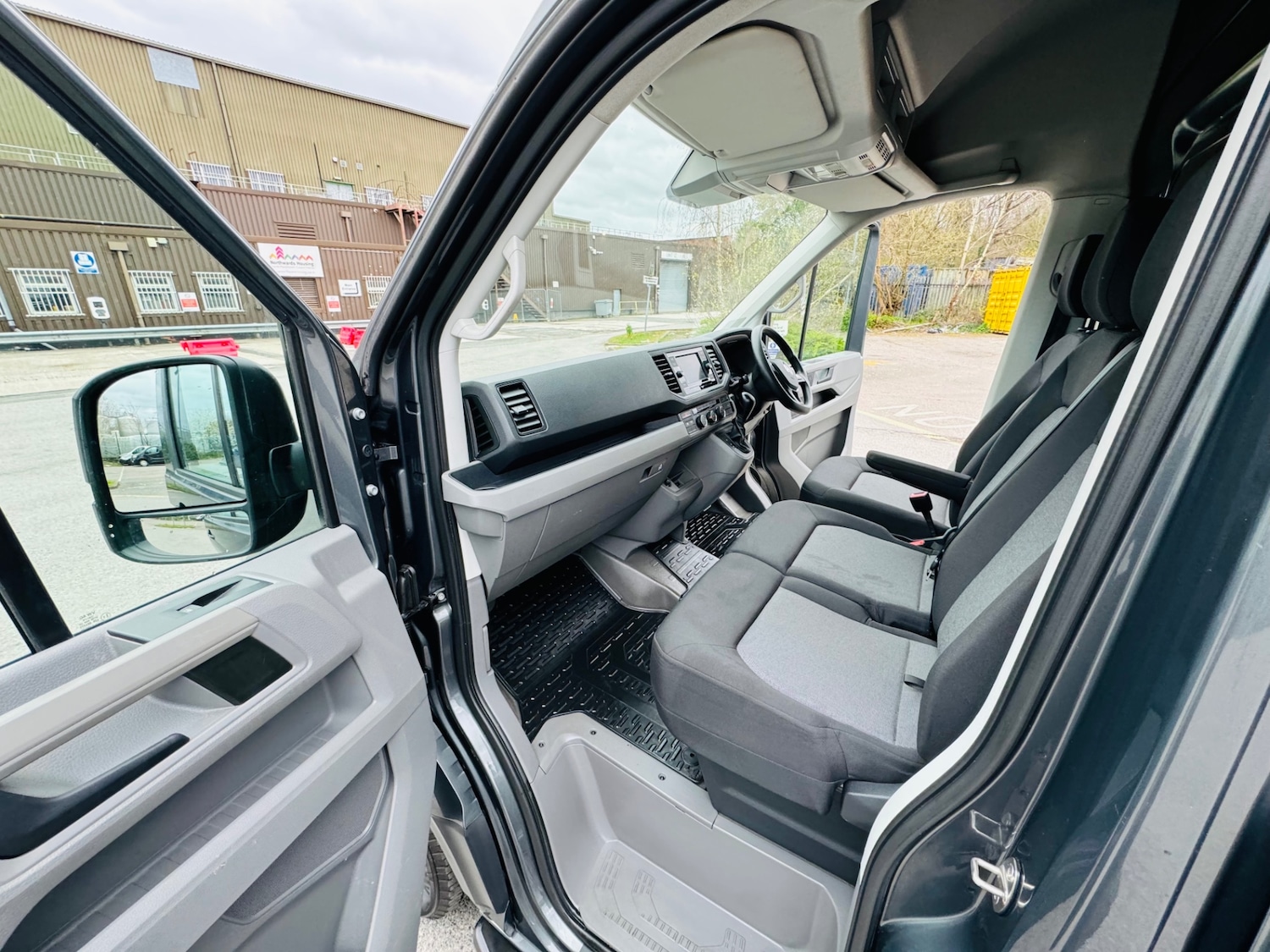 Used Volkswagen Crafter 2023 for sale - 78135140: Photo 8