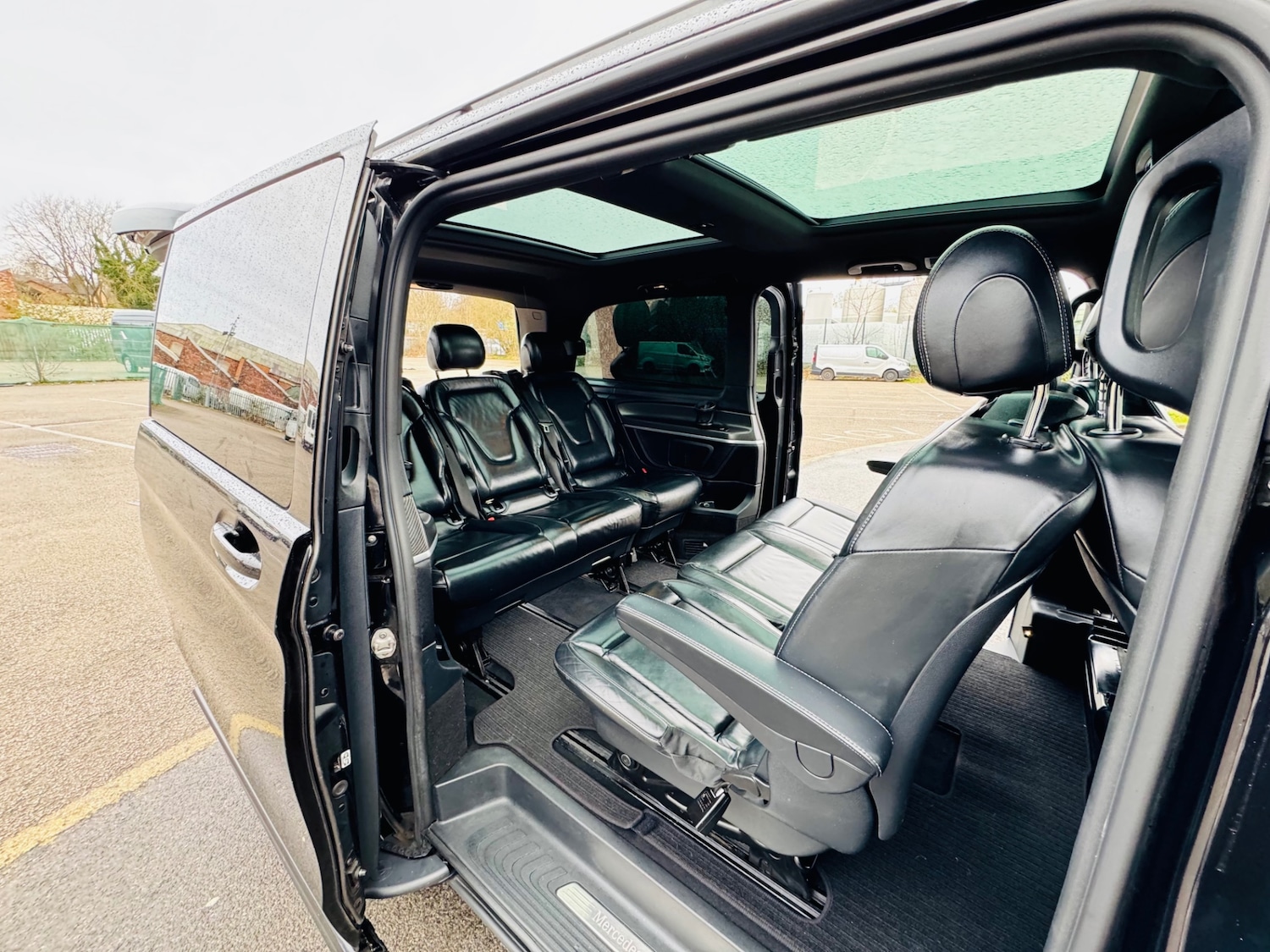 Used Mercedes-Benz V-Class 2017 for sale - 77896039: Photo 13