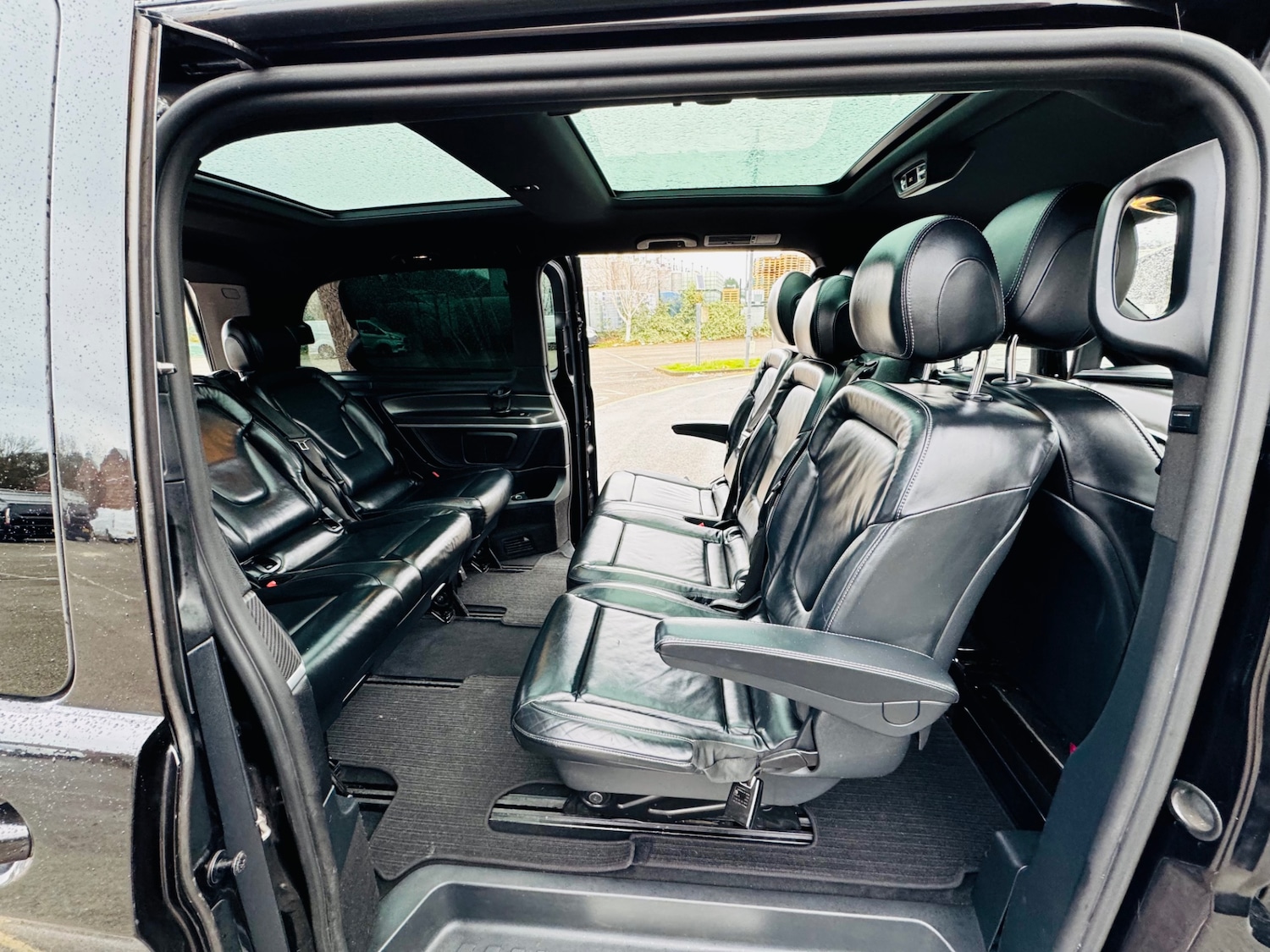 Used Mercedes-Benz V-Class 2017 for sale - 77896039: Photo 14