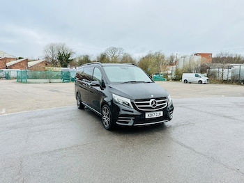 Used Mercedes-Benz V-Class 2017 for sale - 77896039: Photo
