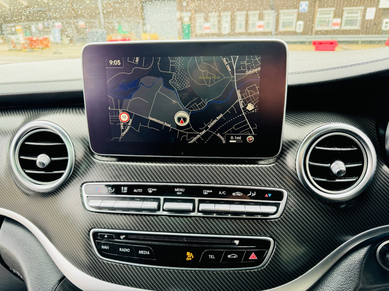 Used Mercedes-Benz V-Class 2017 for sale - 77896039: Photo 21