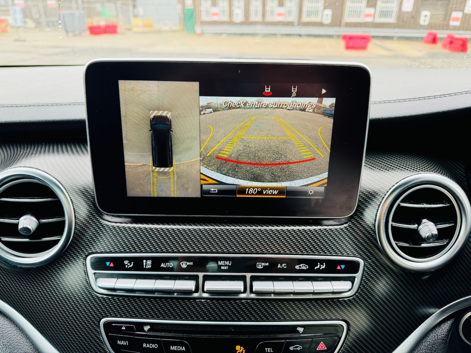 Used Mercedes-Benz V-Class 2017 for sale - 77896039: Photo 23