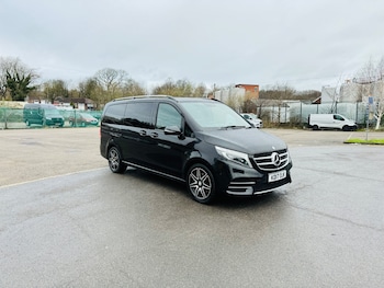 Used Mercedes-Benz V-Class 2017 for sale - 77896039: Photo