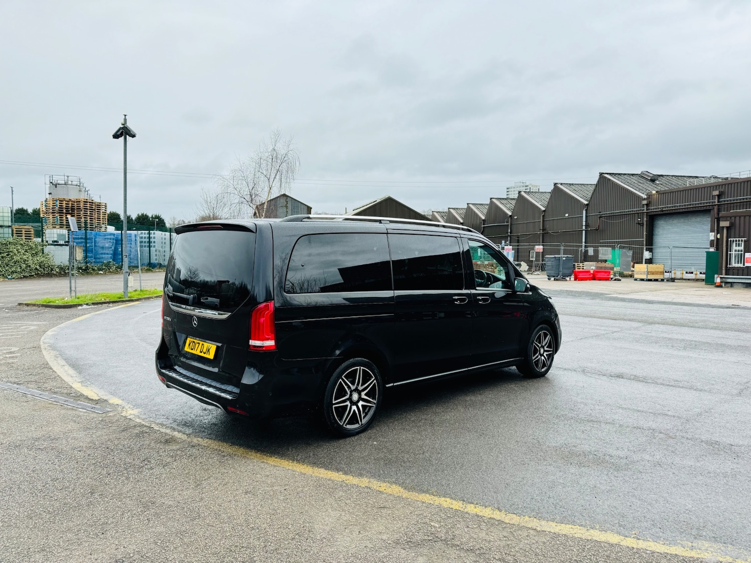 Used Mercedes-Benz V-Class 2017 for sale - 77896039: Photo 3