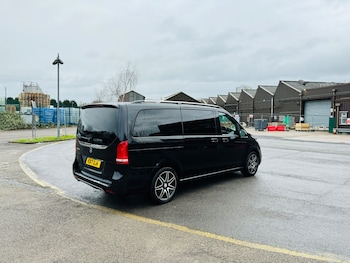 Used Mercedes-Benz V-Class 2017 for sale - 77896039: Photo