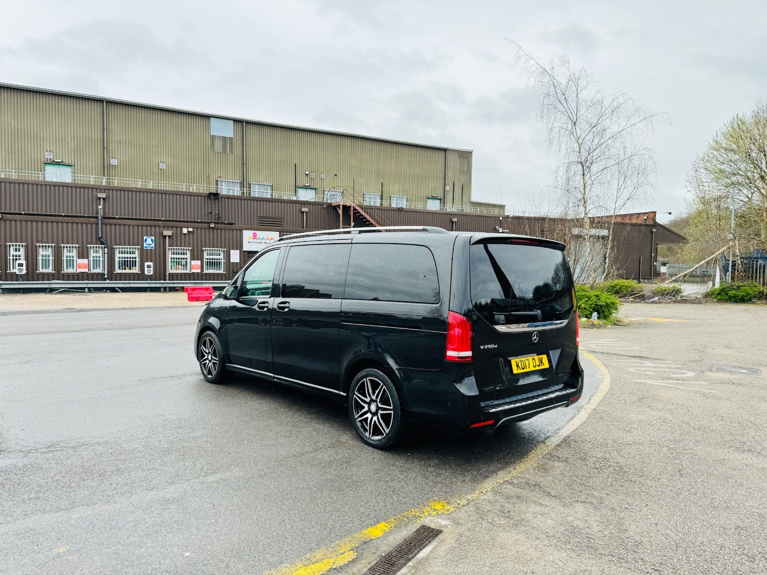 Used Mercedes-Benz V-Class 2017 for sale - 77896039: Photo 5