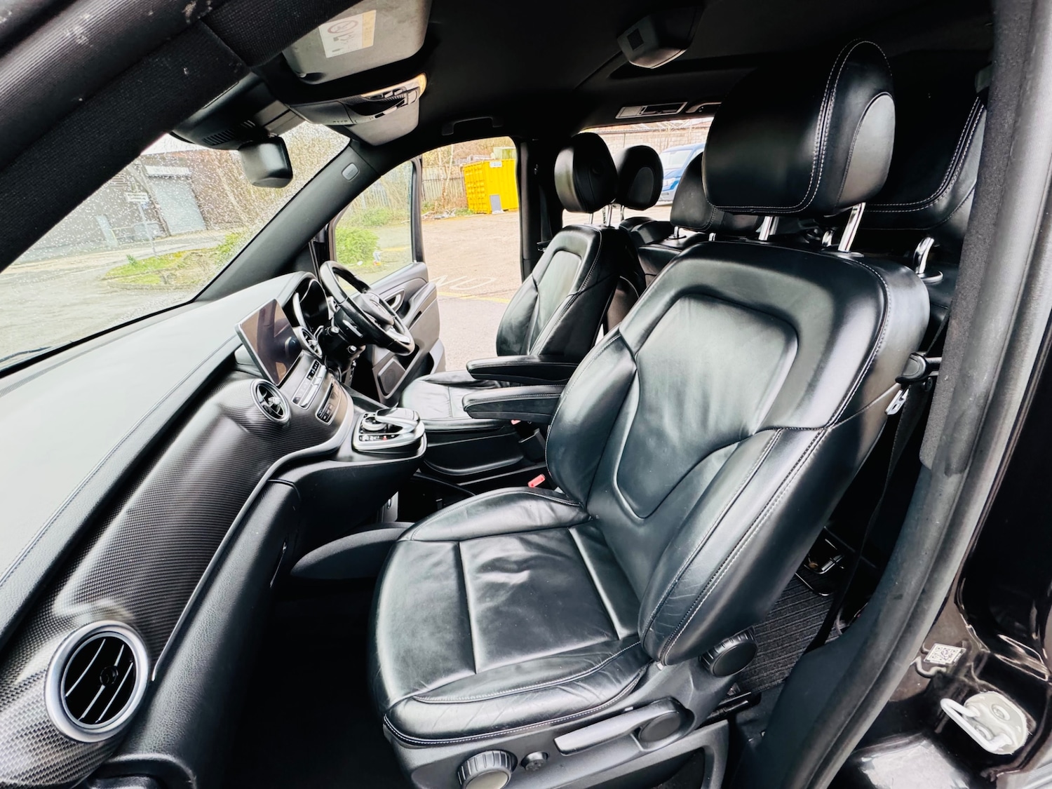 Used Mercedes-Benz V-Class 2017 for sale - 77896039: Photo 9