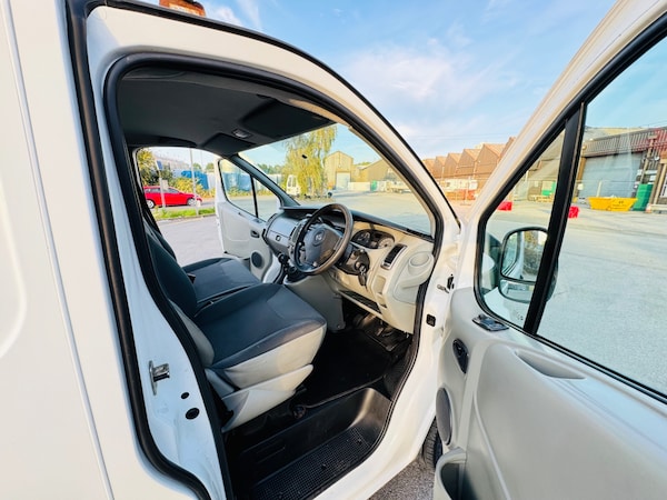 Used Vauxhall Vivaro 2009 for sale - 76246272: Photo 11