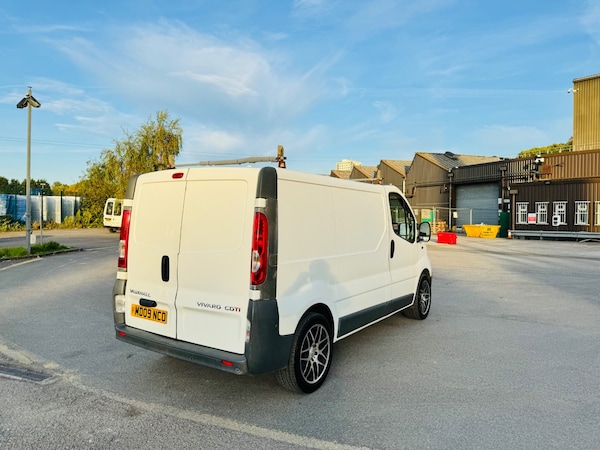 Used Vauxhall Vivaro 2009 for sale - 76246272: Photo 4
