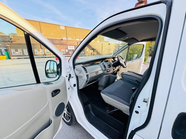 Used Vauxhall Vivaro 2009 for sale - 76246272: Photo 8