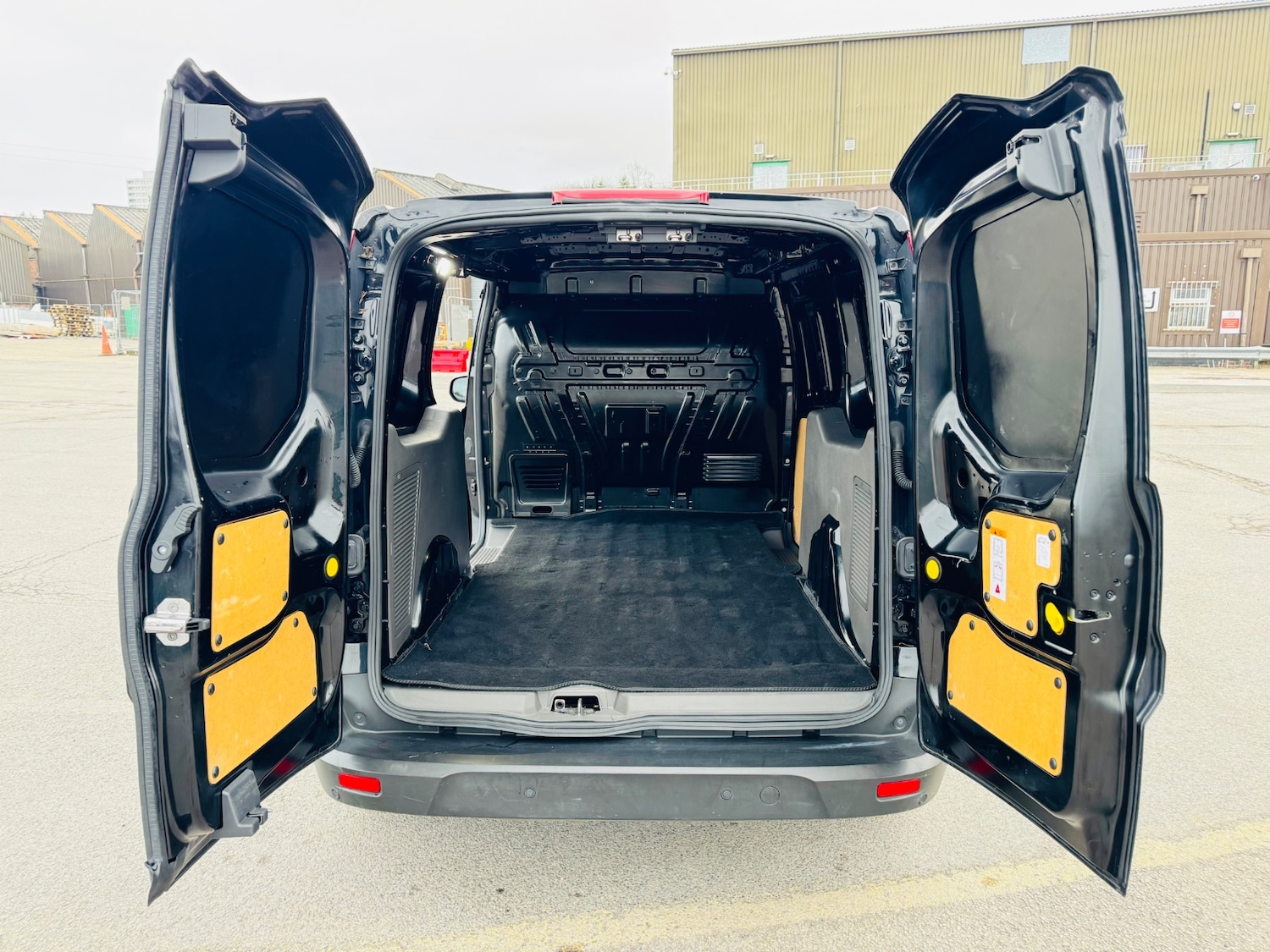 Used Ford Transit Connect 2021 for sale - 77806952: Photo 17