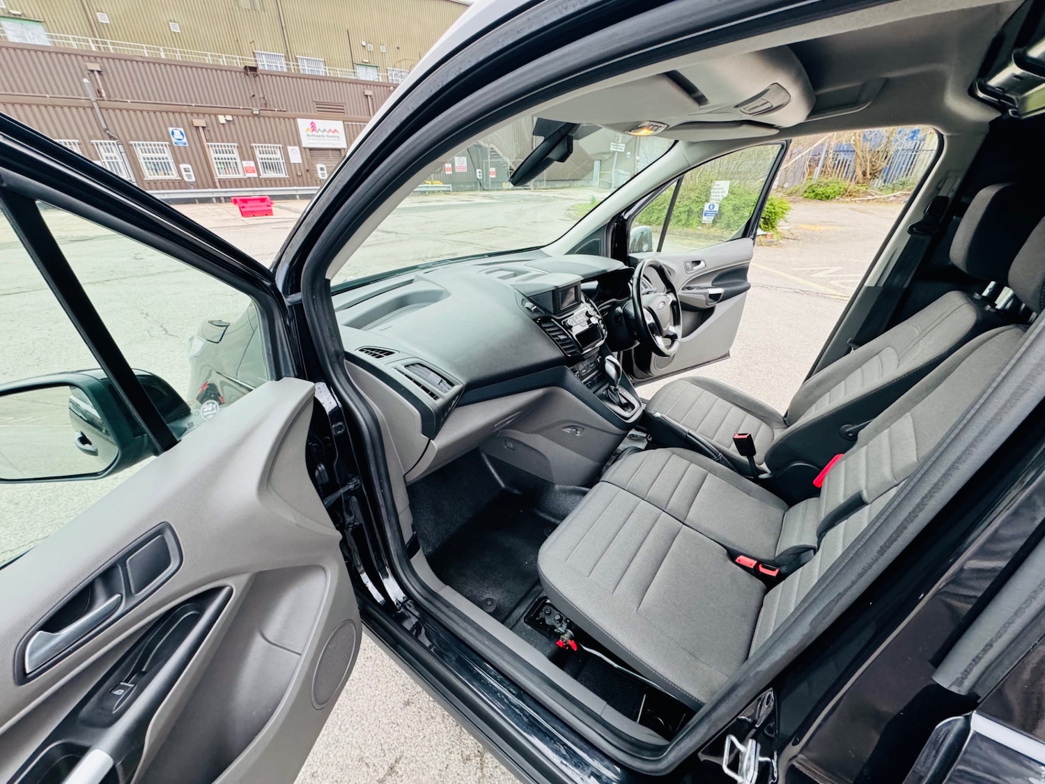 Used Ford Transit Connect 2021 for sale - 77806952: Photo 8