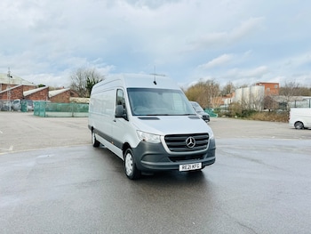 Mercedes-Benz Sprinter feature image