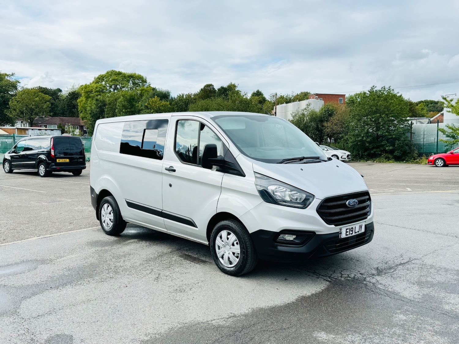 Used Ford Transit Custom 2019 for sale - 76293431: Photo 2