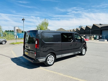 Used Vauxhall Vivaro 2018 for sale - 78501850: Photo
