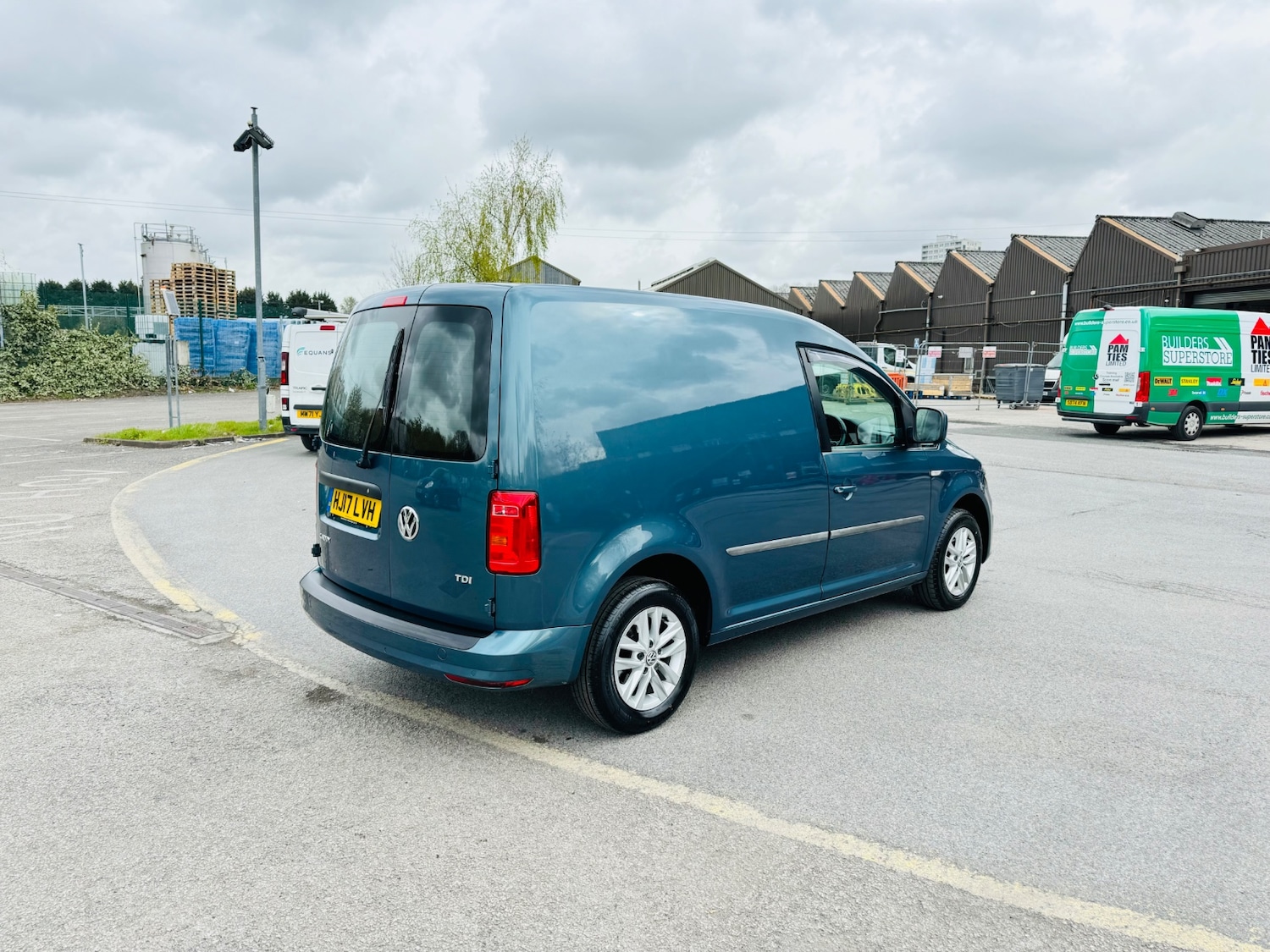 Used Volkswagen Caddy 2017 for sale - 78201203: Photo 4