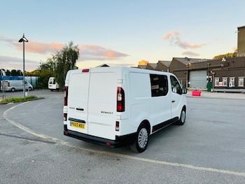 Used Renault Trafic 2015 for sale - 76030829: Photo