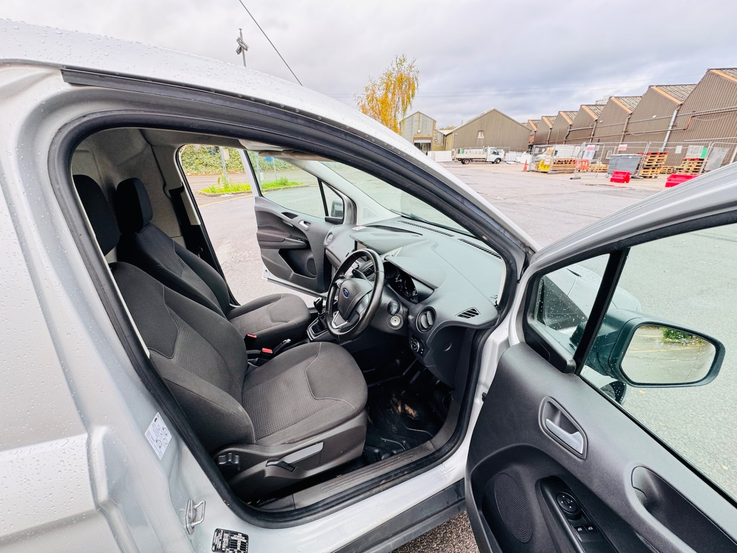 Used Ford Transit Courier 2019 for sale - 76454964: Photo 11