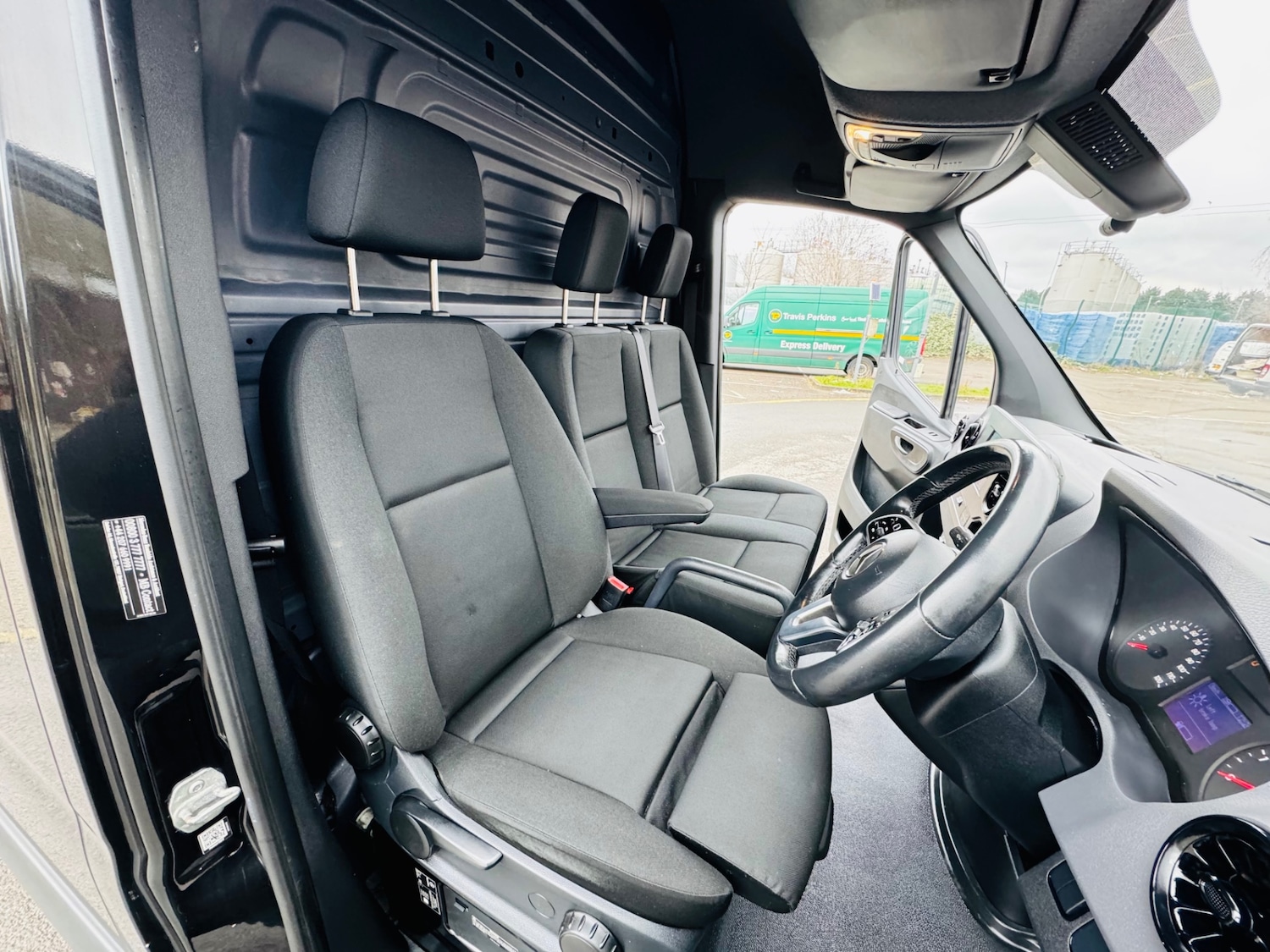 Used Mercedes-Benz Sprinter 2020 for sale - 77607380: Photo 12