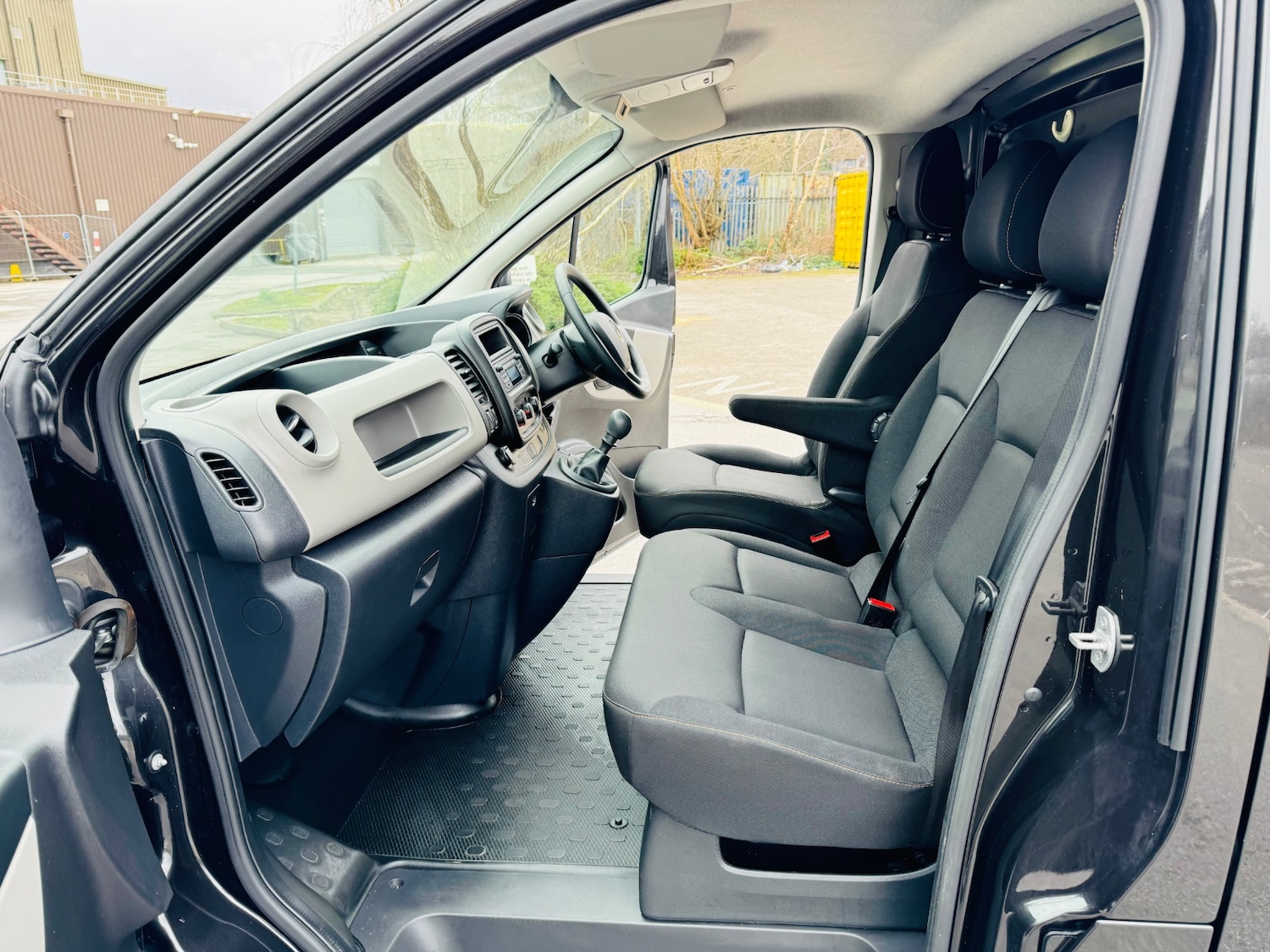 Used Renault Trafic 2018 for sale - 77792975: Photo 9