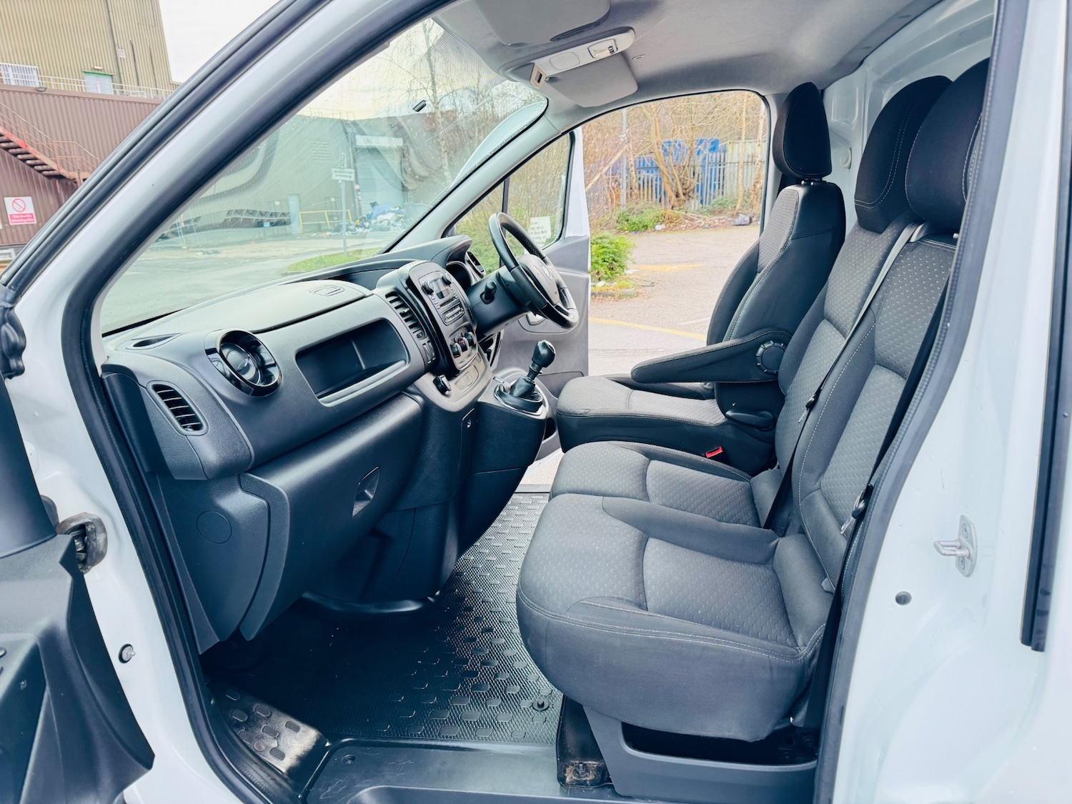 Used Vauxhall Vivaro 2018 for sale - 77153930: Photo 9