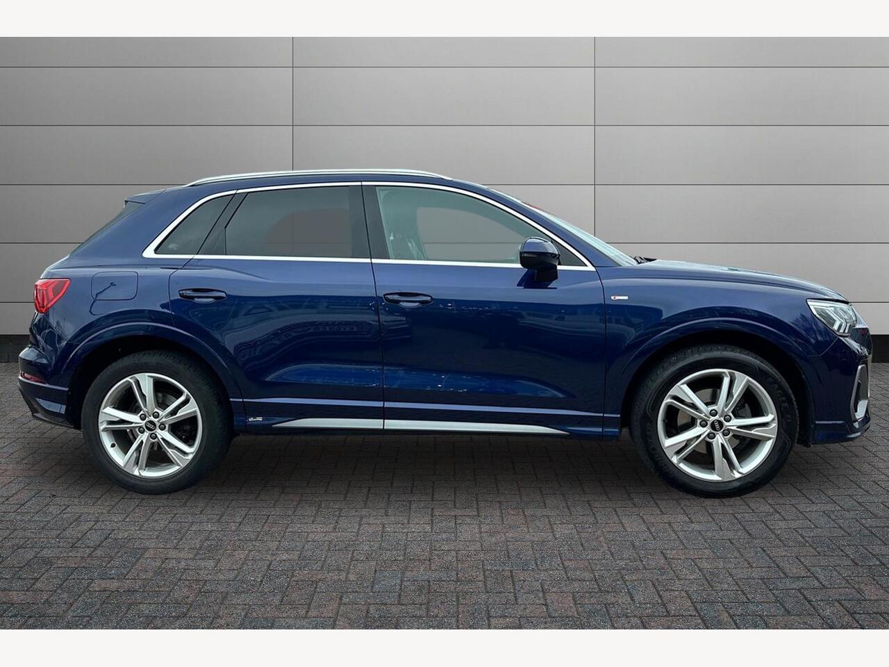 Used Audi Q3 2022 for sale - 77725571: Photo 4