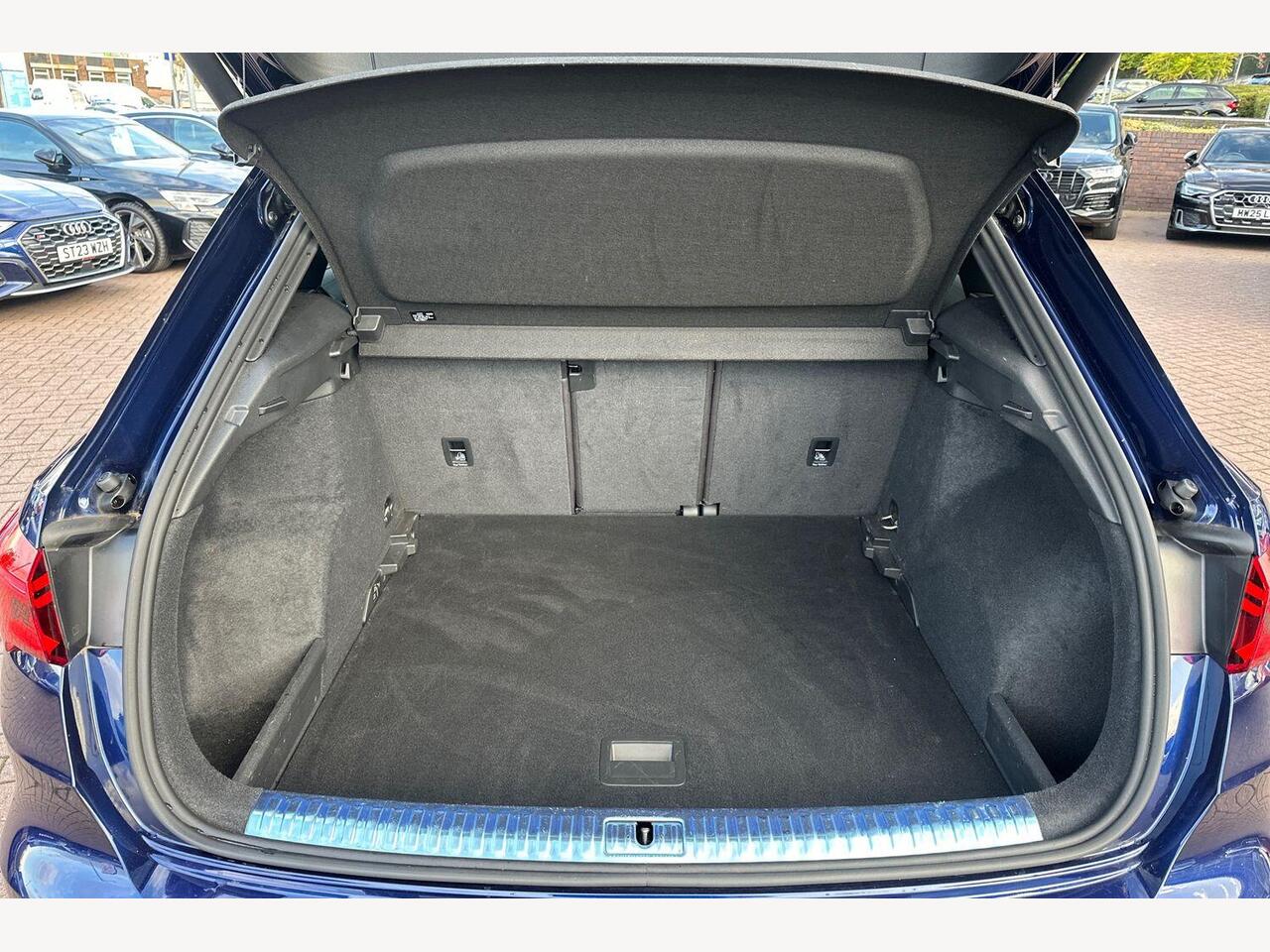 Used Audi Q3 2023 for sale - 76676145: Photo 12