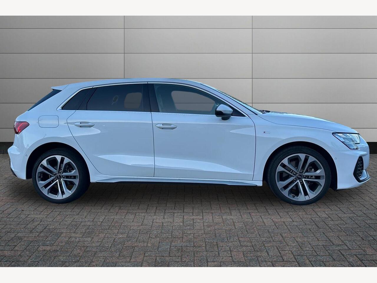 Used Audi A3 2025 for sale - 76680476: Photo 4