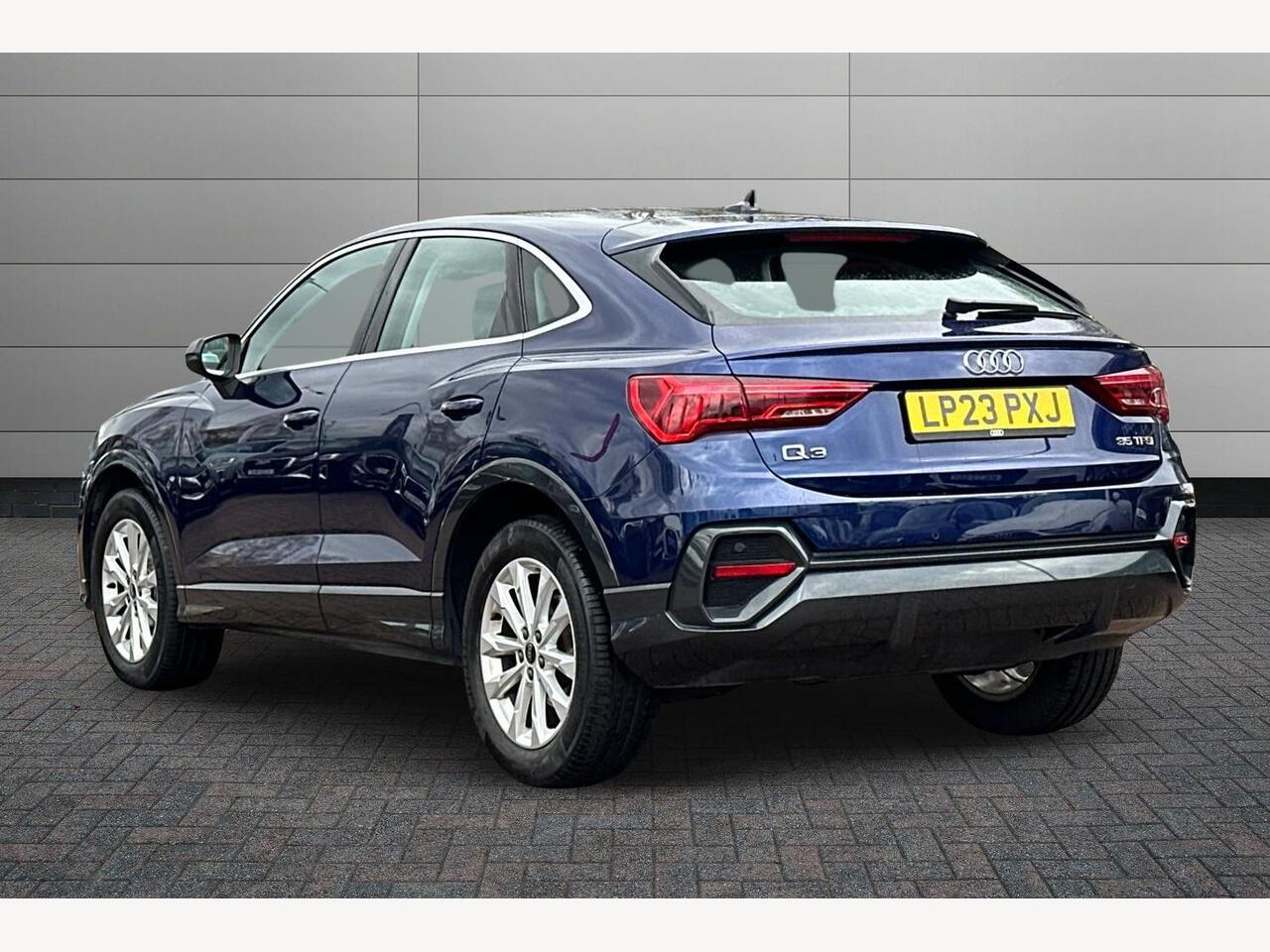 Used Audi Q3 2023 for sale - 78158834: Photo 3