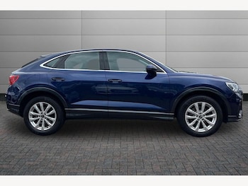 Used Audi Q3 2023 for sale - 78158834: Photo