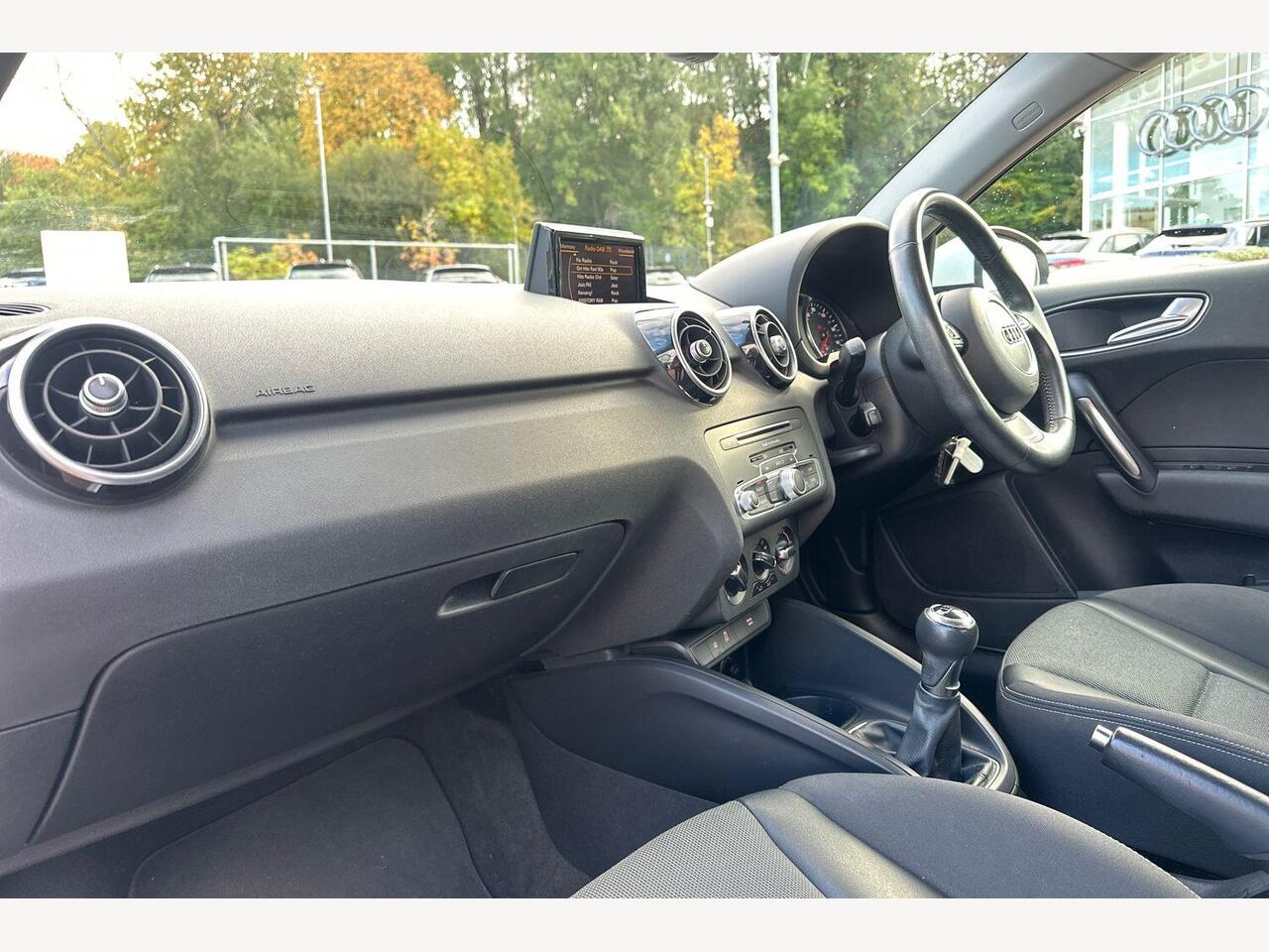Used Audi A1 2016 for sale - 76325035: Photo 2