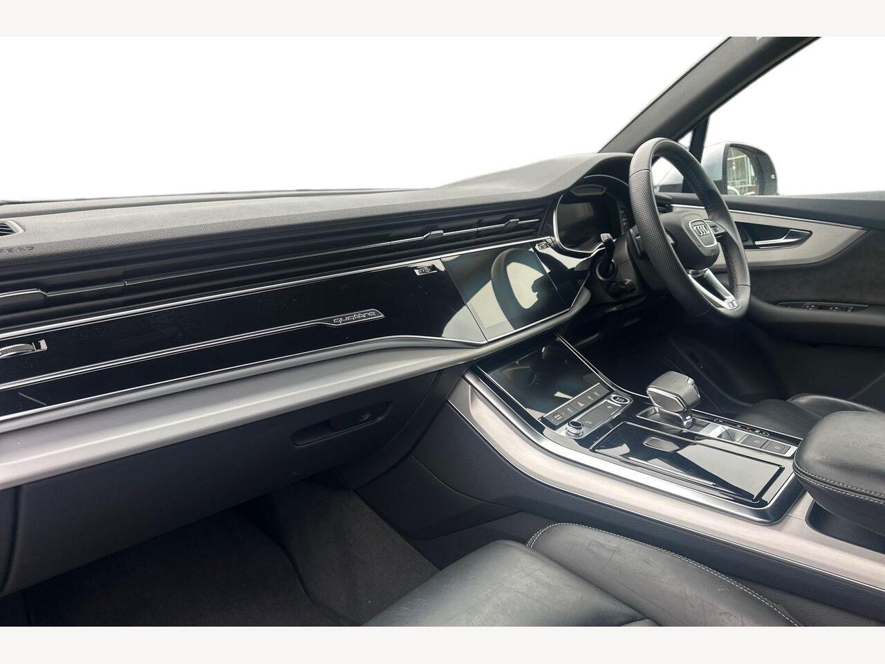 Used Audi Q7 2021 for sale - 76703833: Photo 2