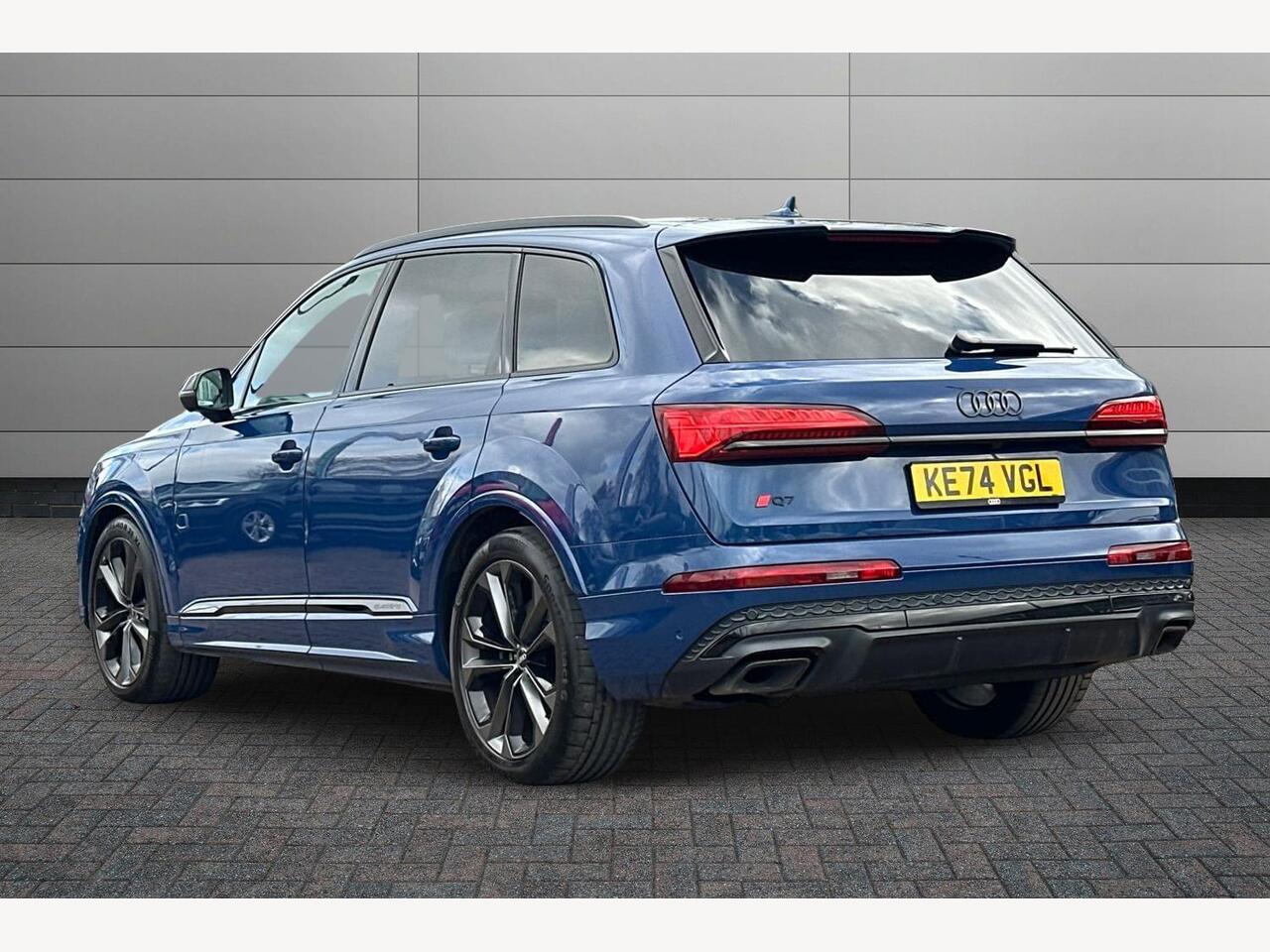 Used Audi Q7 2024 for sale - 78151894: Photo 3