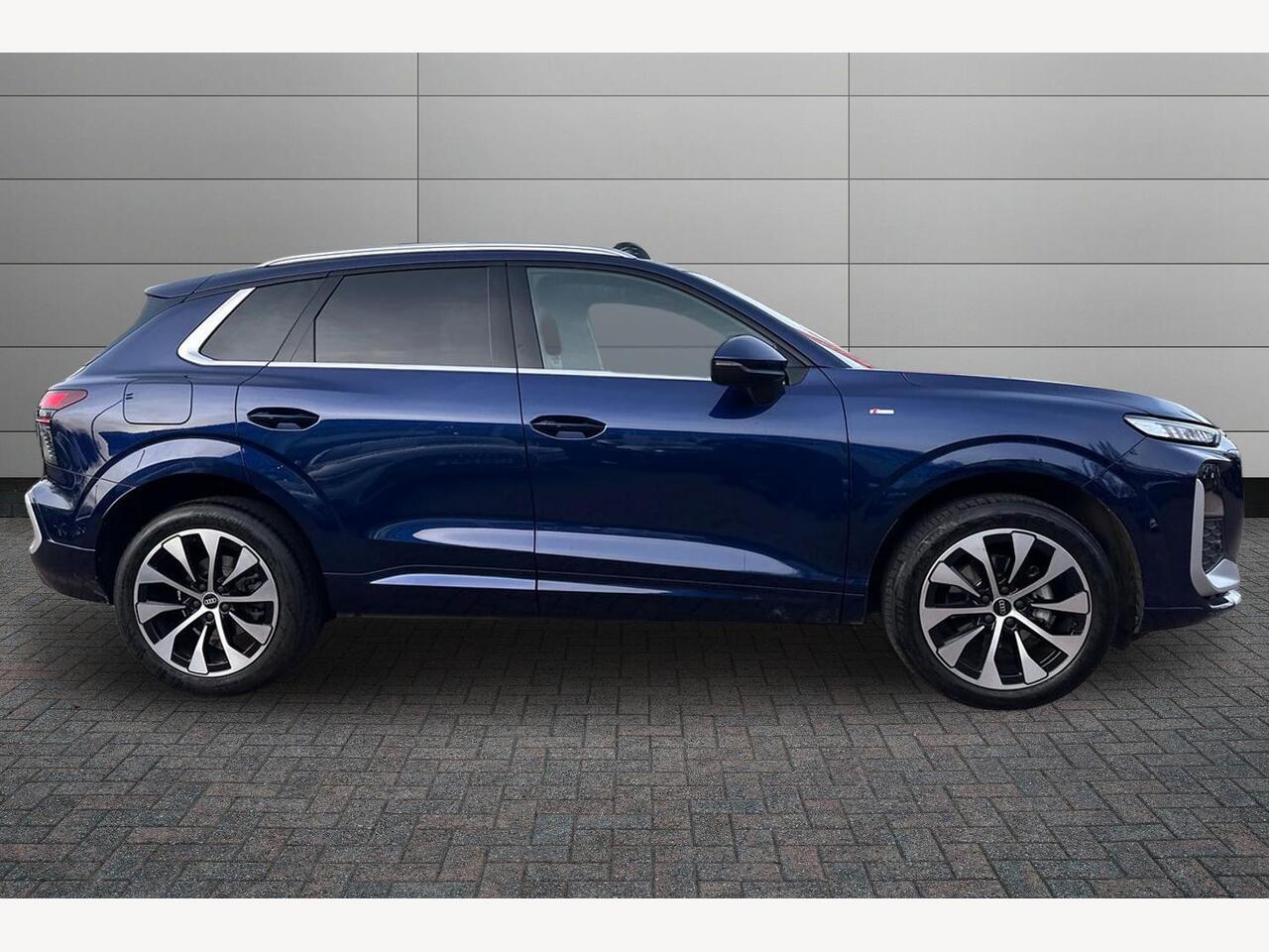 Used Audi Q3 2025 for sale - 77826271: Photo 4