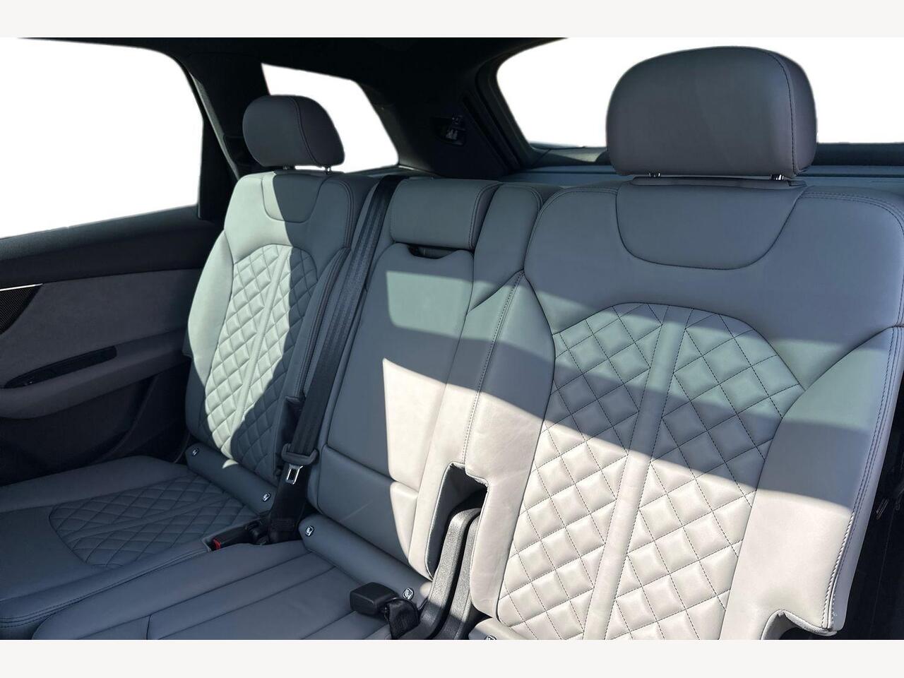 Used Audi Q7 2023 for sale - 78183345: Photo 8