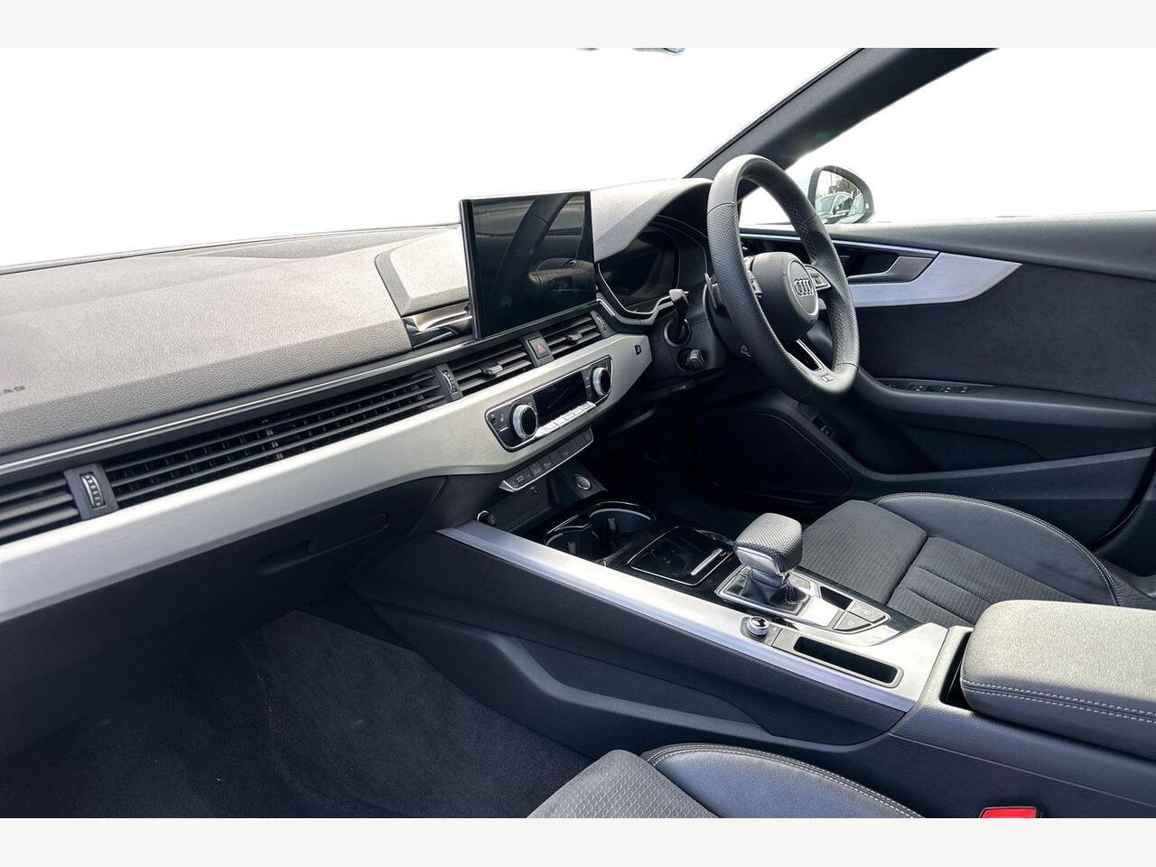 Used Audi A5 2023 for sale - 77885231: Photo 2