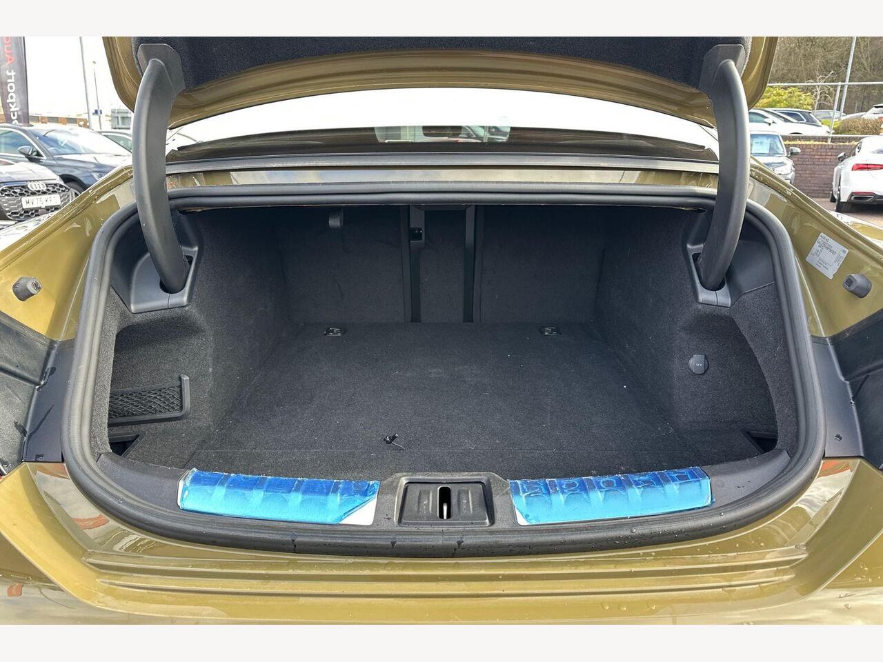 Used Audi RS e-tron GT 2022 for sale - 77885262: Photo 12