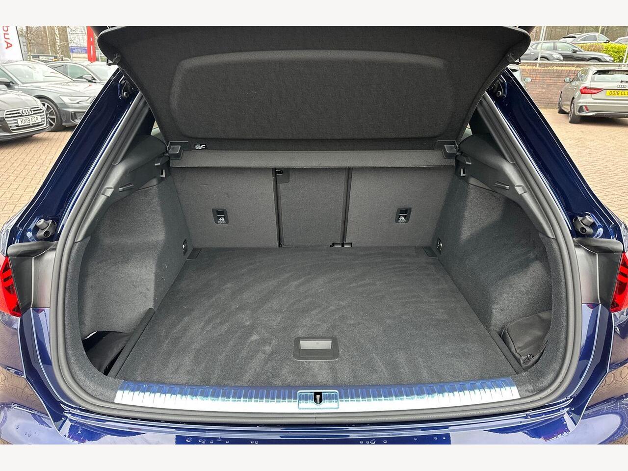 Used Audi Q3 2025 for sale - 77427956: Photo 12