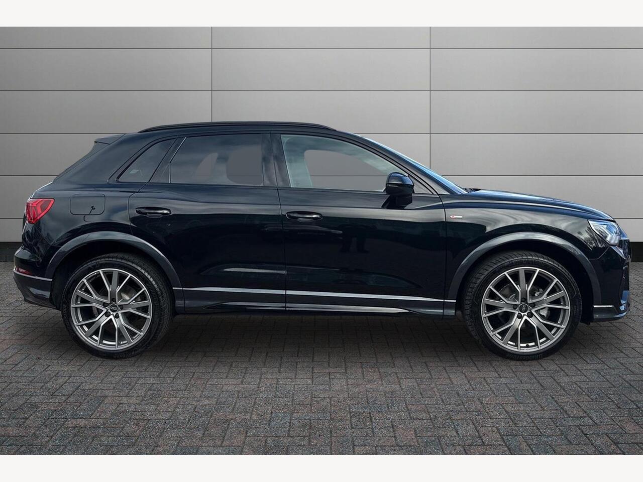 Used Audi Q3 2025 for sale - 77388682: Photo 4