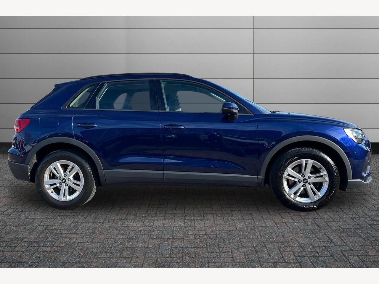 Used Audi Q3 2021 for sale - 77739852: Photo 4